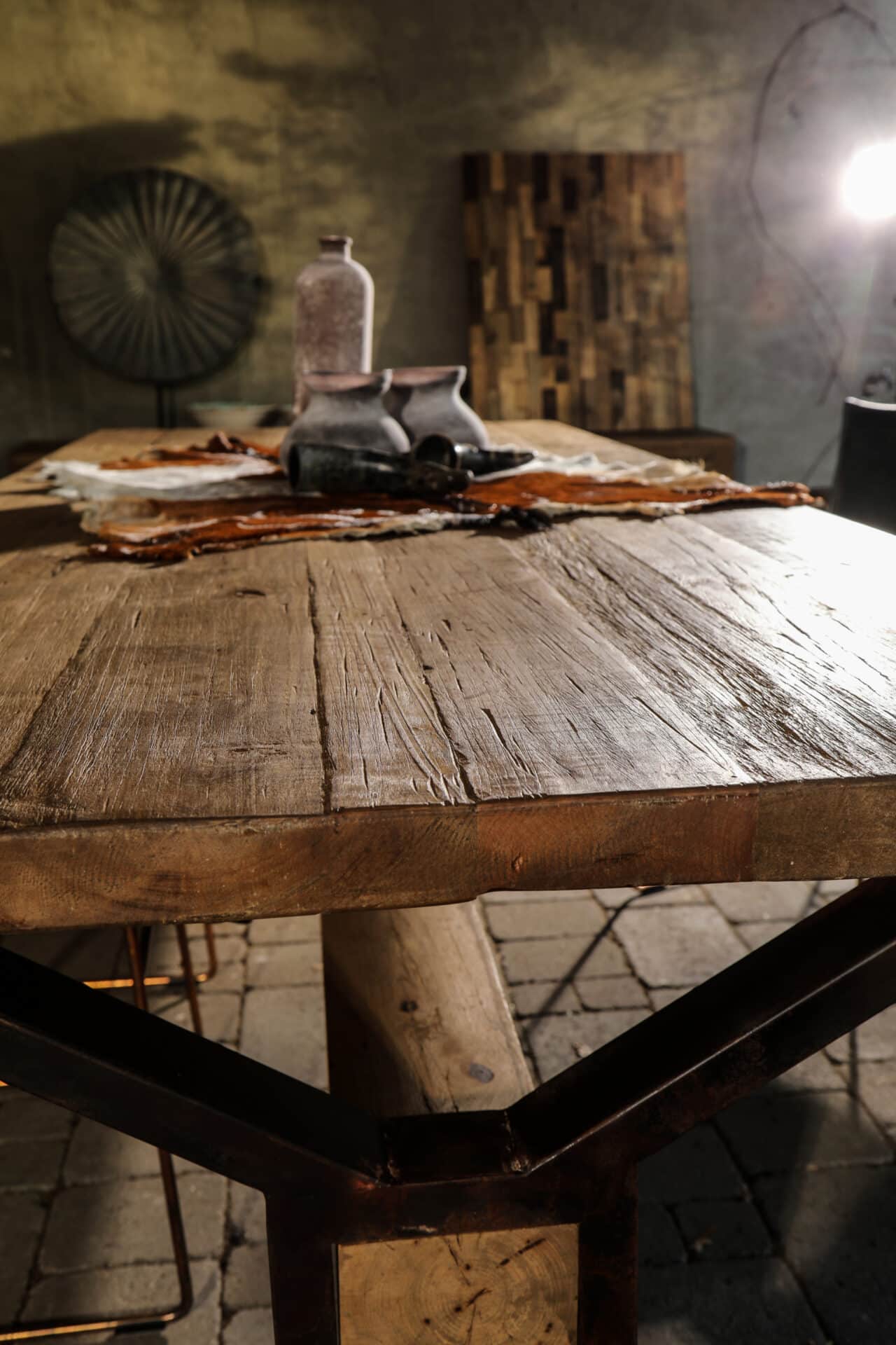 concept overdracht gezond verstand tafels van oud hout | Hedi Meubelen | Ambachtelijk gemaakt