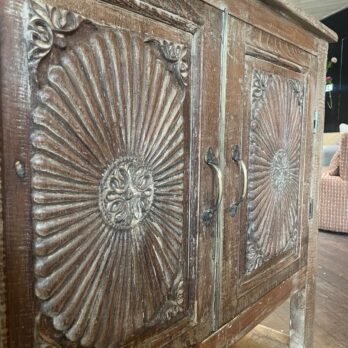 Dressoir India