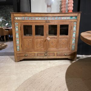 Dressoir India