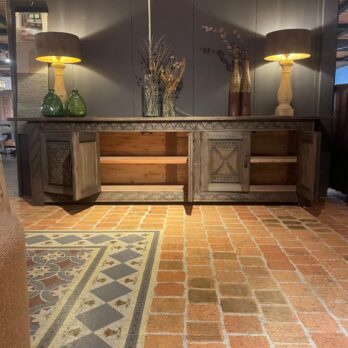 Dressoir India