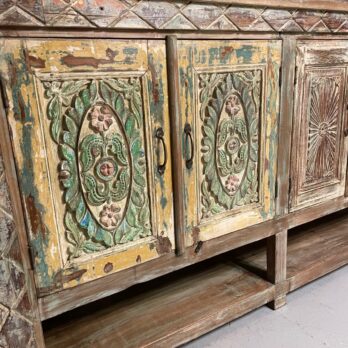 Dressoir India
