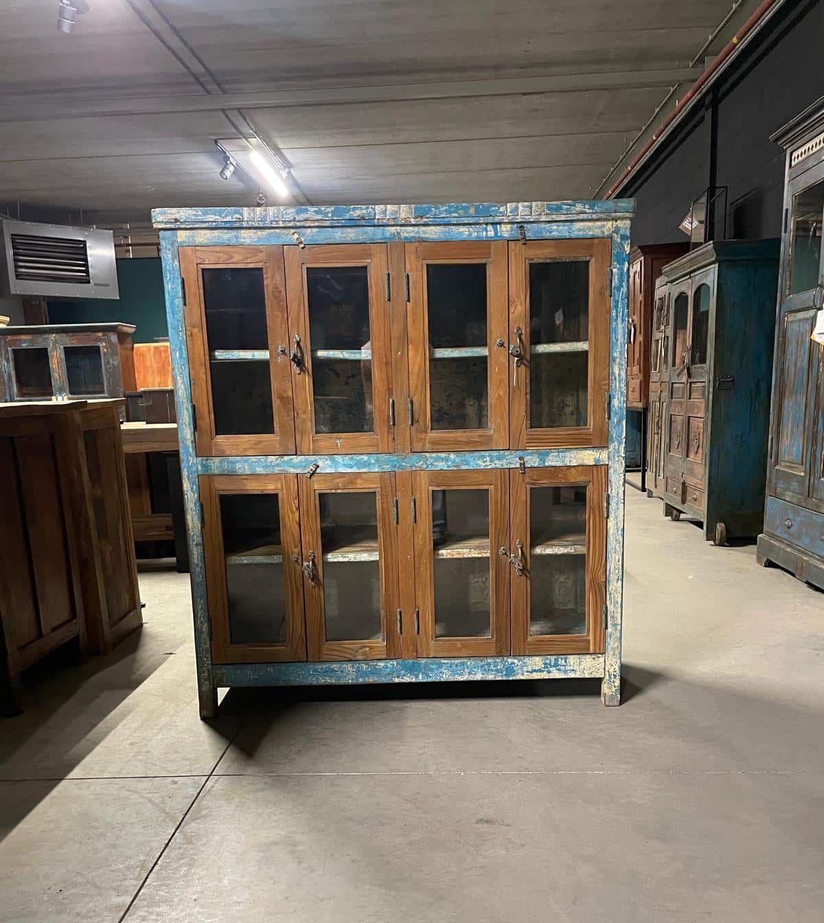 Kast Almirah glas