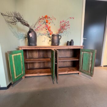 Dressoir India