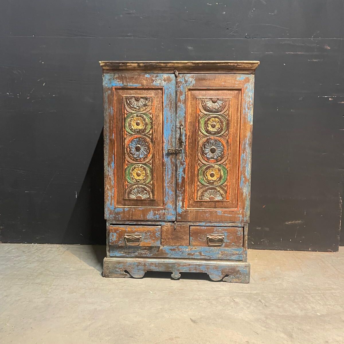 Blauw kastje India