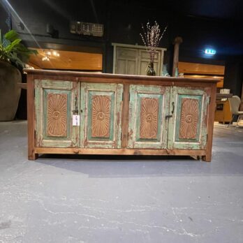 Dressoir India